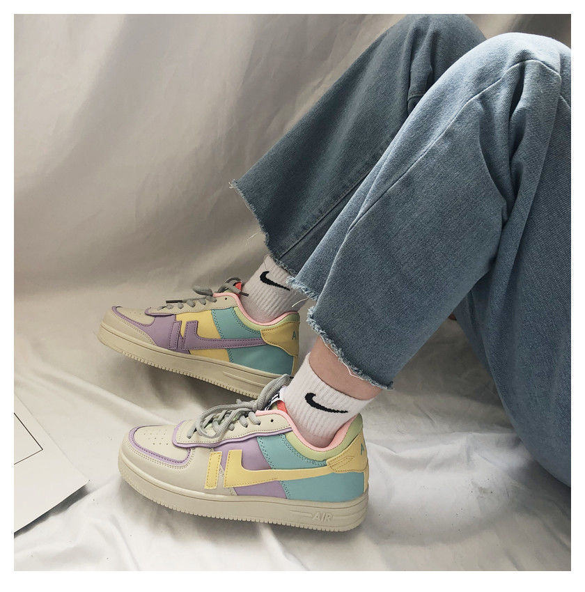Spring Korean xue sheng ban xie wang Red Little Daisy Sports Shoes White Shoes Woman Shoes Sneakers