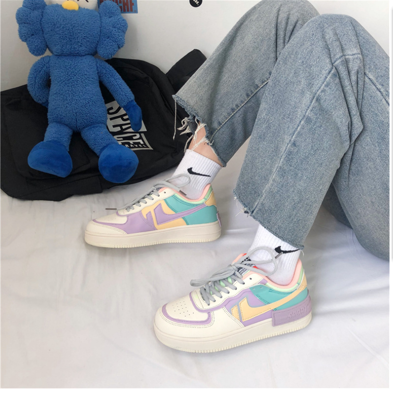 Spring Korean xue sheng ban xie wang Red Little Daisy Sports Shoes White Shoes Woman Shoes Sneakers